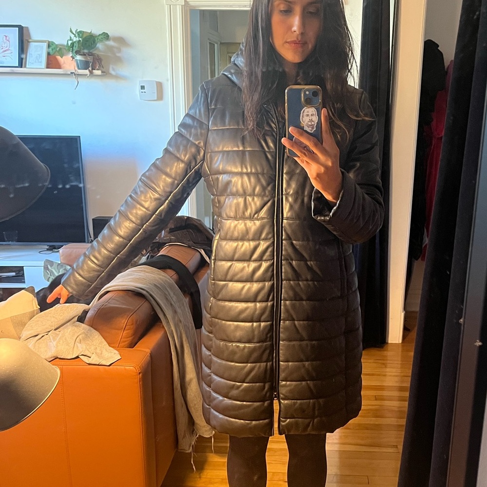 M0851 leather puffy coat - like new